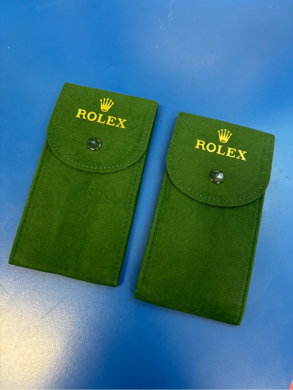 Rolex Green Suede Watch Pouch Set With Gold Logo Rolex Green Suede Watch Pouch Set With Gold Logo